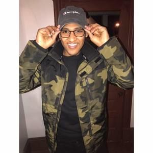 Meet your Posher, Acdier